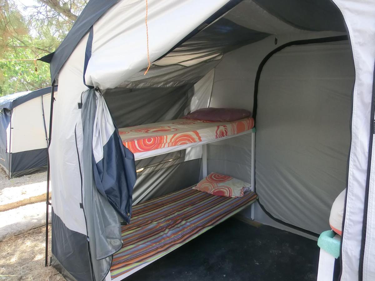 Santorini Camping & Hostel ثيرا المظهر الخارجي الصورة