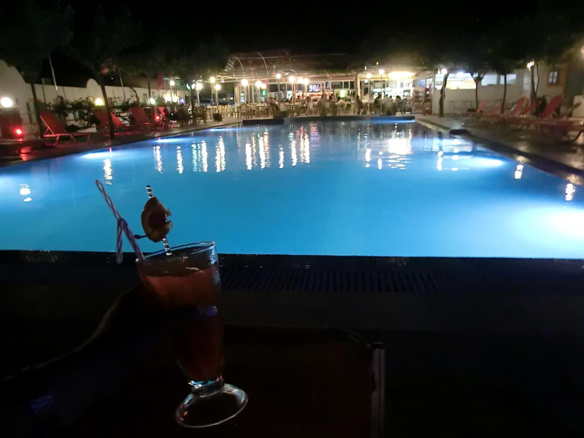 Santorini Camping & Hostel ثيرا المظهر الخارجي الصورة